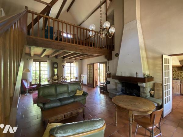 MAISON FAMILIALE 139M² - PARCELLE 730M²