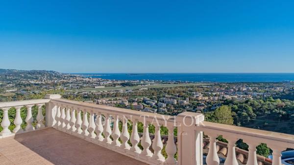 Terrain avec permis purgé – Projet de villa contemporaine vue mer