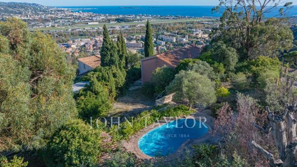 Terrain avec permis purgé – Projet de villa contemporaine vue mer