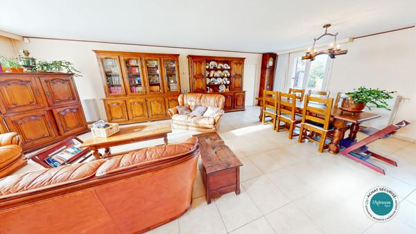 Maison Levitt Gregy au pied du centre commercial de la Verville