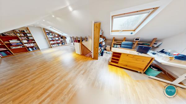 Maison Levitt Gregy au pied du centre commercial de la Verville