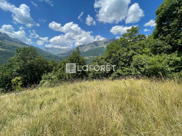 Achat terrain Puy-Saint-Eusèbe - 797 m² - 152 000 €