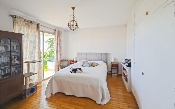 Appartement à vendre    5 pièces • 127 m2 Nice