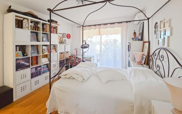 Appartement à vendre    5 pièces • 127 m2 Nice