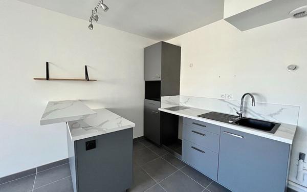 Appartement à vendre    3 pièces • 62,01 m2 Villeurbanne