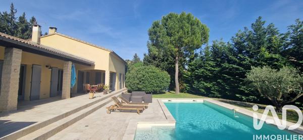 Maison à vendre 6 pièces 178 m² Caumont-sur-Durance