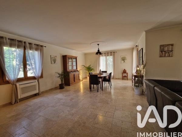 Maison à vendre 6 pièces 178 m² Caumont-sur-Durance