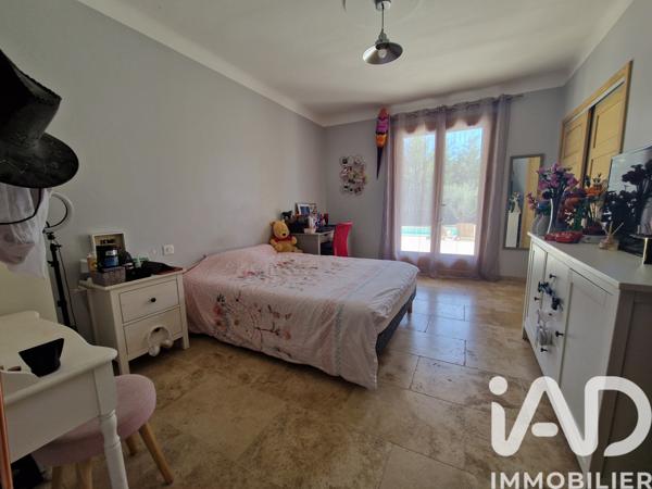 Maison à vendre 6 pièces 178 m² Caumont-sur-Durance