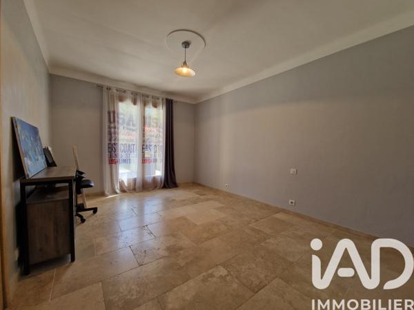 Maison à vendre 6 pièces 178 m² Caumont-sur-Durance