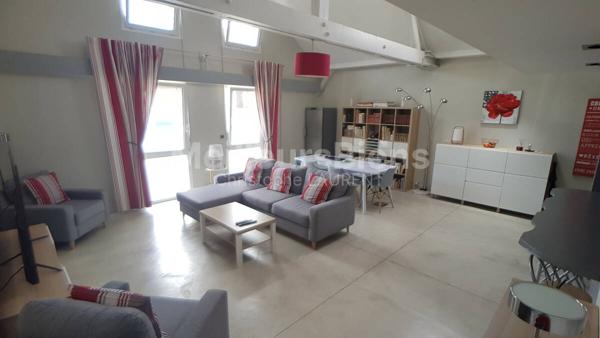 Loft de 115 m² /  mezzanine / garage