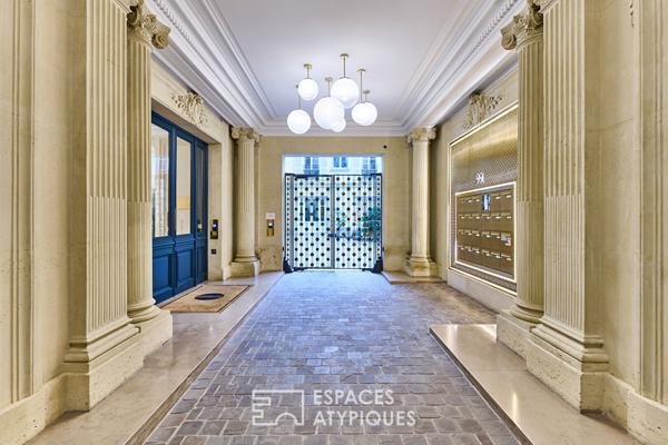 Dernier étage d’exception entièrement meublé et rénové proche Parc Monceau