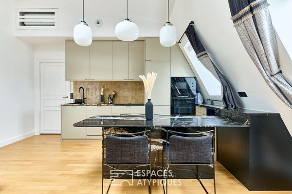 Dernier étage d’exception entièrement meublé et rénové proche Parc Monceau