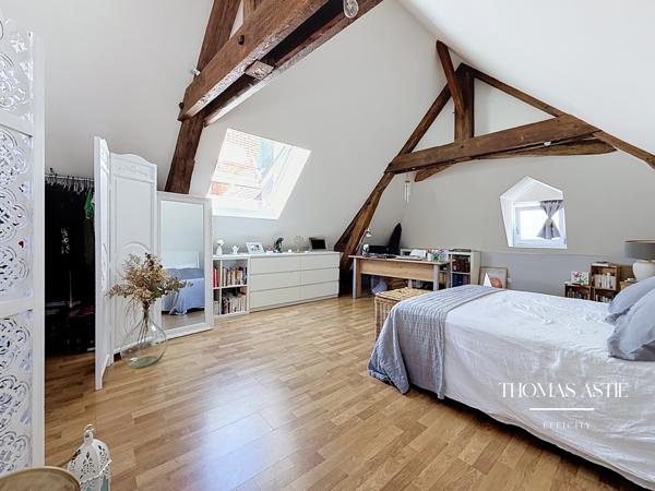 Maison
         4 pièces
        - 109 m² Exclusivité 237 000 € *