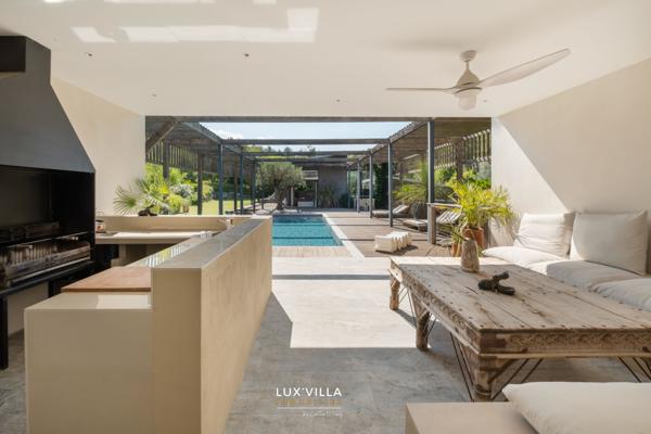 Saint-Gély-du-Fesc (34980) Villa d’architecte d’exception – Domaine privé des Vautes