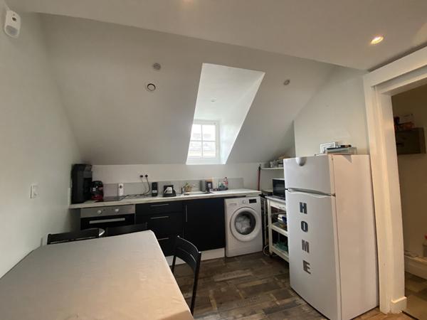 APPARTEMENT T1 MEUBLE,  
Nantes 44000