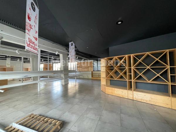 Magnifique local commercial 350 m2 haute ville