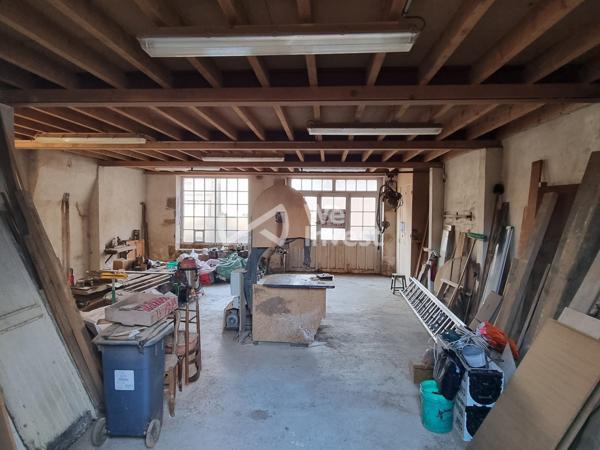 Local 79m², centre Bourg EPOISSES