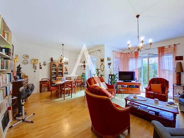 À VENDRE - MASSY ATLANTIS - APPARTEMENT FAMILIAL 5 PIÈCES 105.75m² AVEC JARDIN PRIVATIF, TERRASSE, DOUBLE STATIONNEMENT ET CAVE