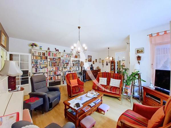 À VENDRE - MASSY ATLANTIS - APPARTEMENT FAMILIAL 5 PIÈCES 105.75m² AVEC JARDIN PRIVATIF, TERRASSE, DOUBLE STATIONNEMENT ET CAVE