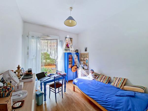 À VENDRE - MASSY ATLANTIS - APPARTEMENT FAMILIAL 5 PIÈCES 105.75m² AVEC JARDIN PRIVATIF, TERRASSE, DOUBLE STATIONNEMENT ET CAVE