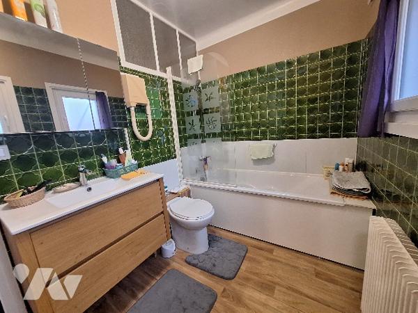 MAISON SEMI INDIVIDUELLE , JARDIN, GARAGE
