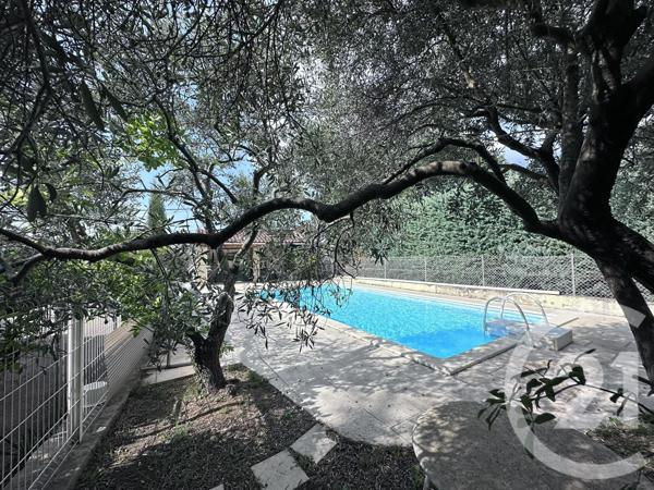 Maison à vendre  6 pièces - 222,85 m2 ROBION - 84