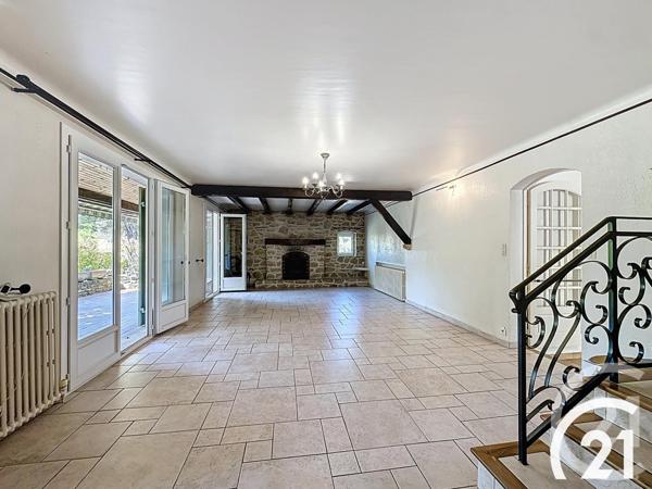 Maison à vendre  6 pièces - 222,85 m2 ROBION - 84