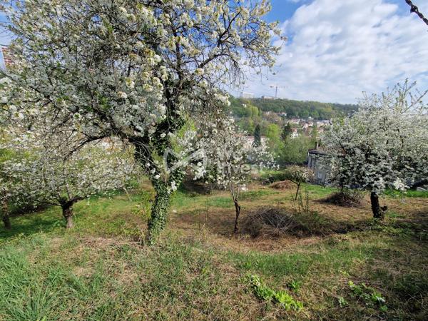 Terrain Constructible et divisible 2613m²