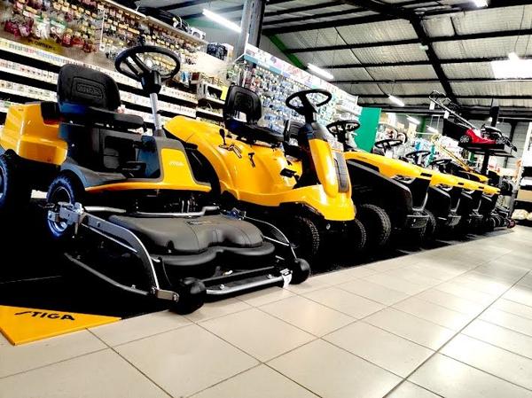 À vendre - Autres commerces situé à Saint-Amand-Montrond (18200)