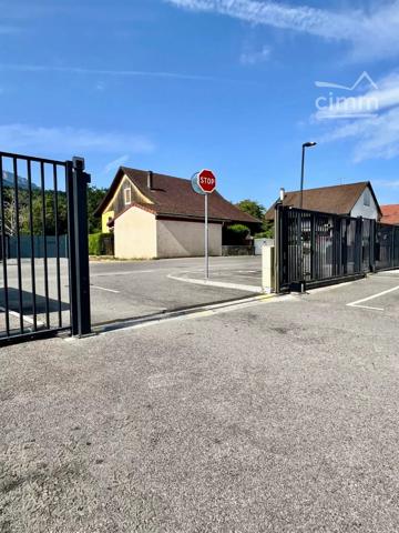PLACE DE PARKING – IDÉAL INVESTISSEUR – SAINT-PIERRE-EN-FAUCIGNY