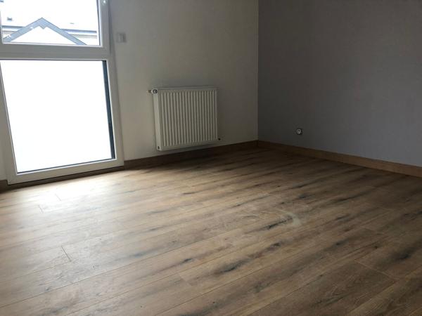 MAISON 4 CHAMBRES 111.62m2 habitables, garage attenant, jardin clos