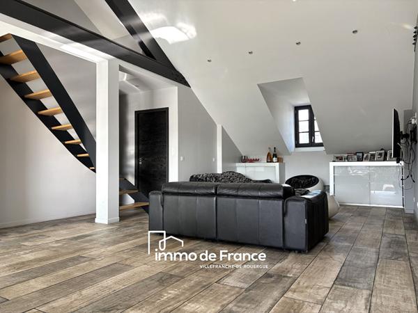 Appartement de standing avec terrasse, garage et parking