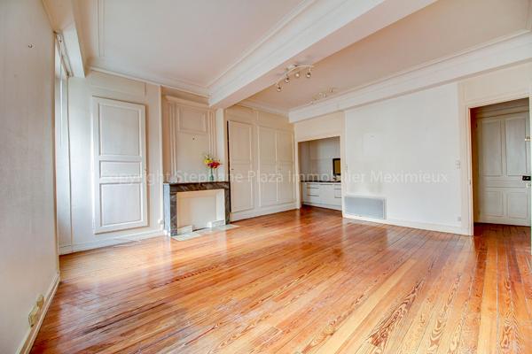 Local commercial 76.23 m2
