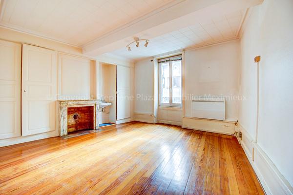 Local commercial 76.23 m2