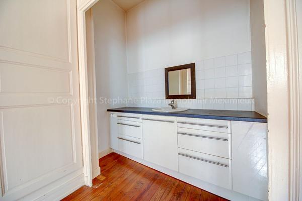 Local commercial 76.23 m2
