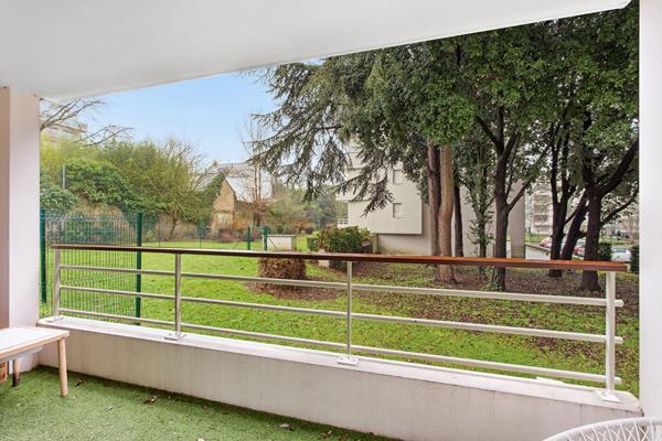 APPARTEMENT canclaux-copernic type 3 , terrasse et parking.,  
Nantes 44100