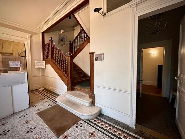 Immeuble d'exception au coeur historique de Chartres 454 m² à fort potentiel