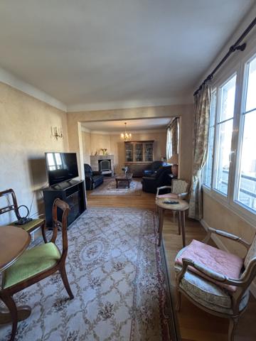 Maison 6 pièces AURILLAC (15) avec grand jardin et terrasse