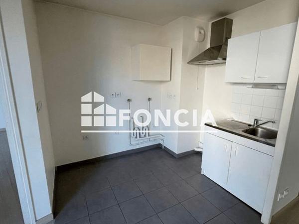 Location Appartement 2 pièces 45.6 m² - 2 RUE DES TEINTURIERS Le Petit Quevilly 76140