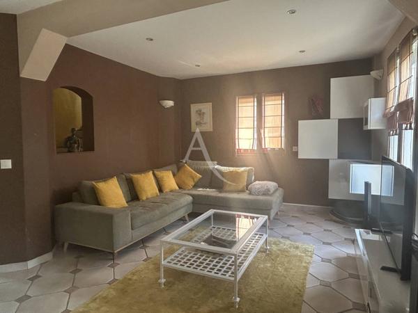 Maison Pontault Combault 7 pièce(s) 150 m2