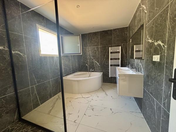 Maison contemporaine avec Piscine- quartier calme