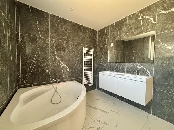 Maison contemporaine avec Piscine- quartier calme