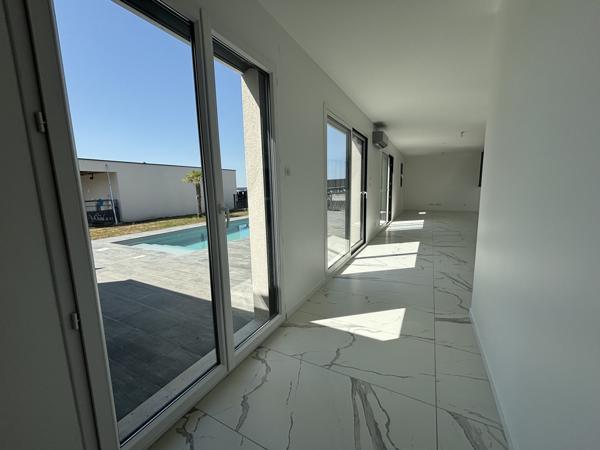 Maison contemporaine avec Piscine- quartier calme