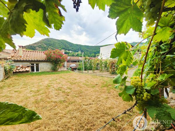 Andance (07340) Maison avec garage, pièce indépendante et terrain
