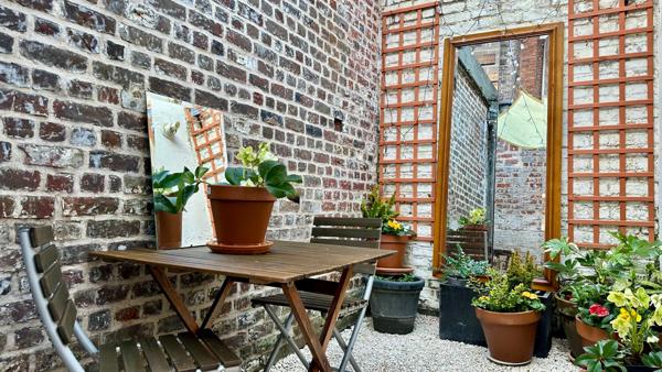 Maison rénovée 4 chambres avec extérieur végétalisé - Roubaix, secteur Place du Travail