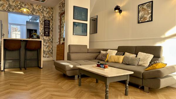 Maison rénovée 4 chambres avec extérieur végétalisé - Roubaix, secteur Place du Travail