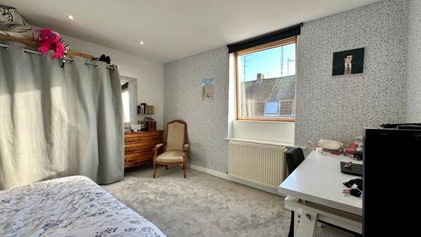 Maison rénovée 4 chambres avec extérieur végétalisé - Roubaix, secteur Place du Travail