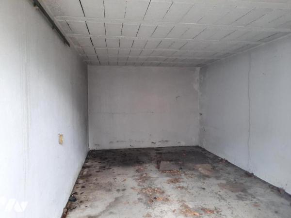 SAINT-JEAN-DE-MONTS : 2 Garages