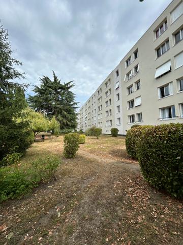 Appartement ERMONT - 3 pièces - 59.90 m2