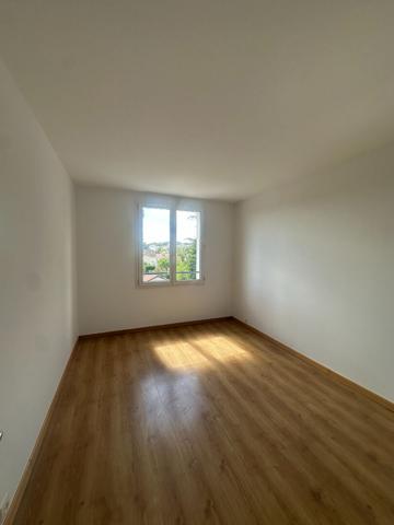Appartement ERMONT - 3 pièces - 59.90 m2